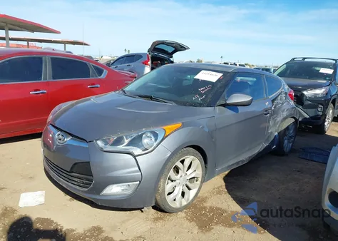 2015 Hyundai Veloster z USA, uszkodzony, nr VIN KMHTC6AD4FU237905
